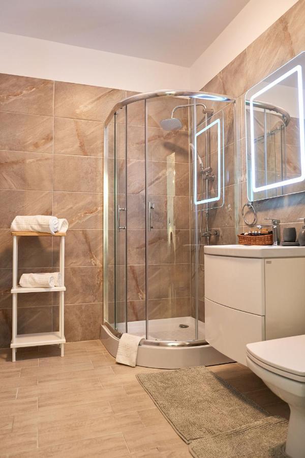 Vanilla Luxury Apartment Spa N Pool Beach Resort Năvodari 외부 사진